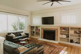 1318 Trinity St in Redding, CA - Building Photo - Building Photo