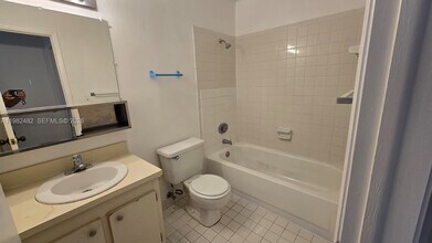 13950 NE 4th Ave in North Miami, FL - Building Photo - Building Photo