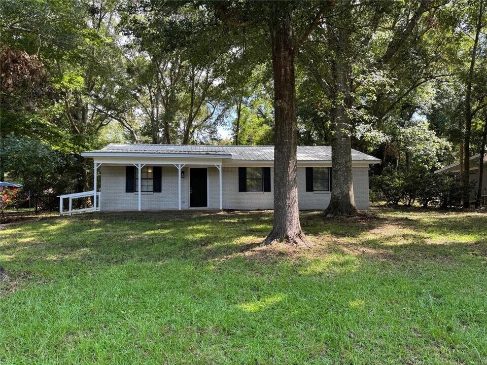 11230 Renee Ct in Wilmer, AL - Building Photo
