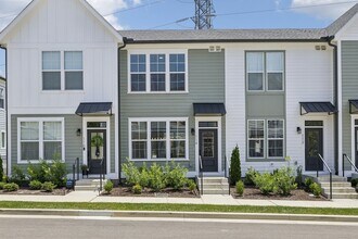 114 Stella Dr in Nashville, TN - Building Photo - Building Photo