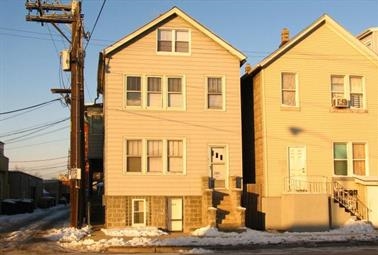 512 N Ashland Ave in Chicago, IL - Foto de edificio - Building Photo