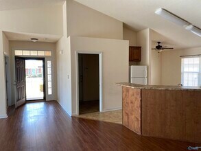 131 Shadow Ct SW in Huntsville, AL - Building Photo - Building Photo