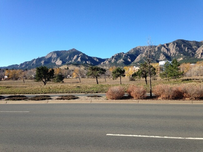 60 S Lashley Ln in Boulder, CO - Building Photo - Building Photo