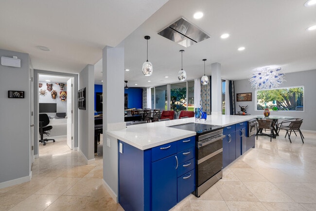 449 Desert Lakes Dr in Palm Springs, CA - Building Photo - Building Photo