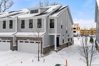 10633 Barrett in Plymouth, MI - Building Photo - Building Photo