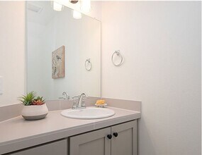 1029 Auburn Pl in Ridgefield, WA - Building Photo - Building Photo