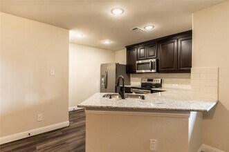 6814 Topaz Dr in Greenville, TX - Building Photo - Building Photo