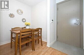 70 Town Centre Court in Toronto, ON - Building Photo - Building Photo