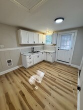 755 Chislett St in Pittsburgh, PA - Foto de edificio - Building Photo