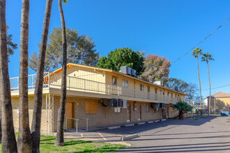 120 N Beverly in Mesa, AZ - Building Photo - Building Photo