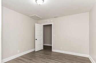 1012 NE 2nd Ave in Cape Coral, FL - Building Photo - Building Photo