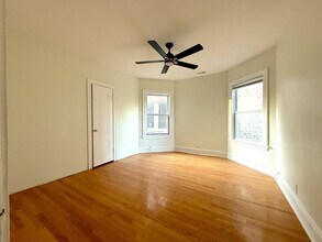 6608 N Washtenaw Ave in Chicago, IL - Building Photo - Building Photo