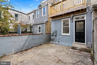2202 E Baltimore St in Baltimore, MD - Building Photo - Building Photo