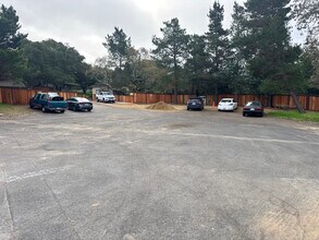 10 Country Club Way in Carmel Valley, CA - Foto de edificio - Building Photo