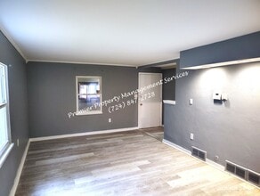 2051 Broadhead Fording Rd in Pittsburgh, PA - Building Photo - Building Photo