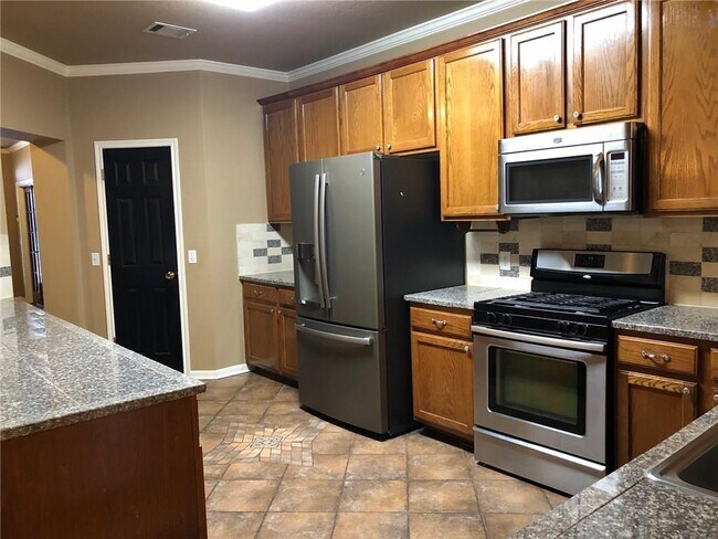 7021 Albacete Ln in Round Rock, TX - Building Photo - Building Photo