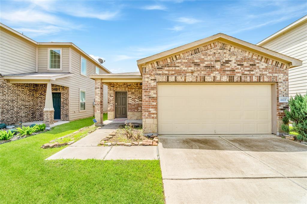 4423 Champions Landing Dr in Houston, TX - Building Photo