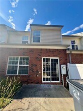 3871 Pleasant Oaks Dr in Lawrenceville, GA - Building Photo - Building Photo