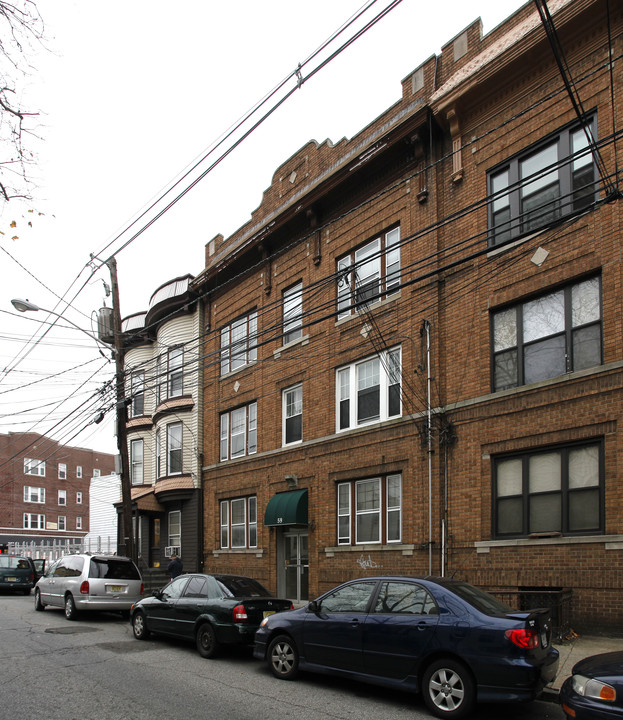 59 Hopkins Ave in Jersey City, NJ - Foto de edificio