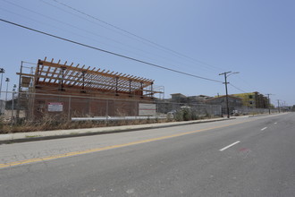 Sage Park in Gardena, CA - Foto de edificio - Building Photo