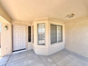 13221 W Lisbon Ln in Surprise, AZ - Building Photo - Building Photo