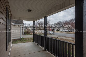 1384 S Holland Dr in Fayetteville, AR - Building Photo - Building Photo