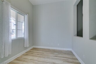 6538 Grand Concourse St in Las Vegas, NV - Building Photo - Building Photo