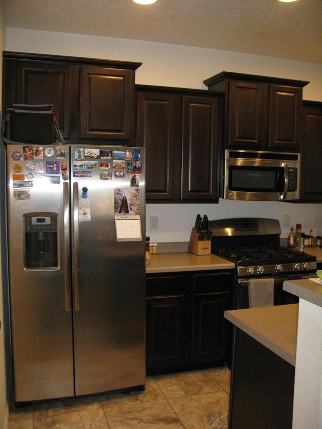 1921 Camino Rincon in Los Lunas, NM - Building Photo - Building Photo