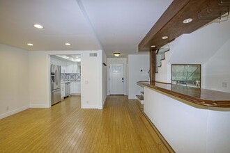 1833 11th St in Santa Monica, CA - Building Photo - Building Photo