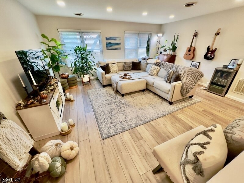 361 Claremont Ave in Montclair, NJ - Building Photo