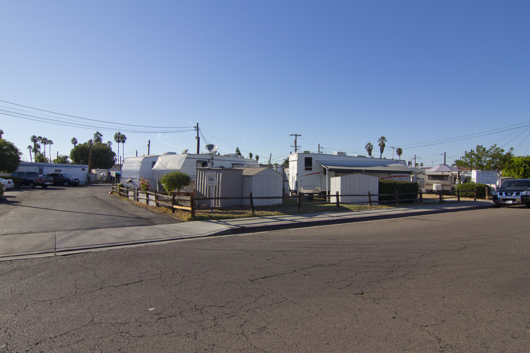 Crown Trailer Park in El Cajon, CA - Building Photo