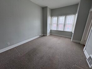 2454 W Diversey Ave in Chicago, IL - Building Photo - Building Photo