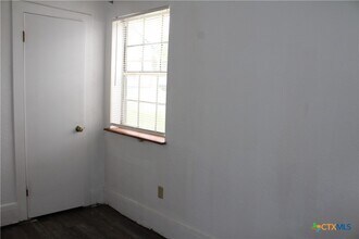 1306 S 45th St in Temple, TX - Building Photo - Building Photo