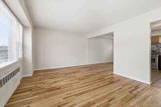 580 Georgia St in South Hempstead, NY - Building Photo - Building Photo