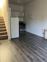 643 California Ave, Unit 643 Apartamentos