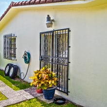 1020 SW 84th Ave in Miami, FL - Building Photo - Building Photo