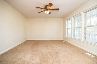 401 Wildwood Dr in Smyrna, TN - Building Photo - Building Photo