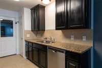 11905 Algonquin Dr photo'