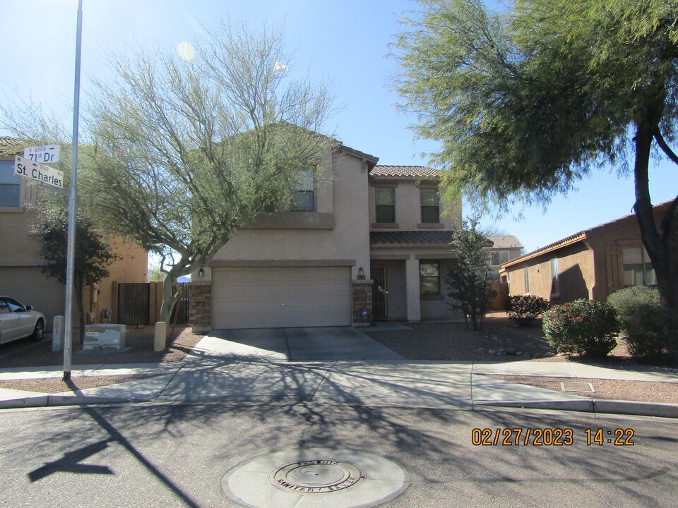 6526 S 71st Dr in Phoenix, AZ - Foto de edificio