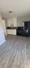 22466 Cunningham Ave in Warren, MI - Building Photo - Building Photo