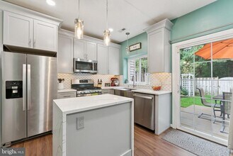 7180 Westfield Ct in Alexandria, VA - Building Photo - Building Photo