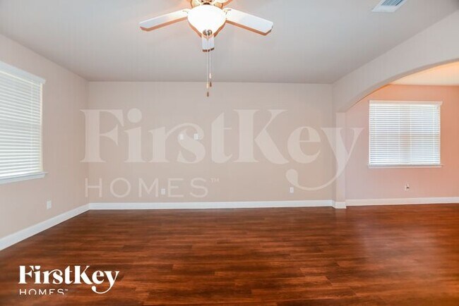 15 S Highland Dr in Sanger, TX - Building Photo - Building Photo
