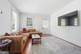 524 N Kenmore St in Arlington, VA - Building Photo - Building Photo
