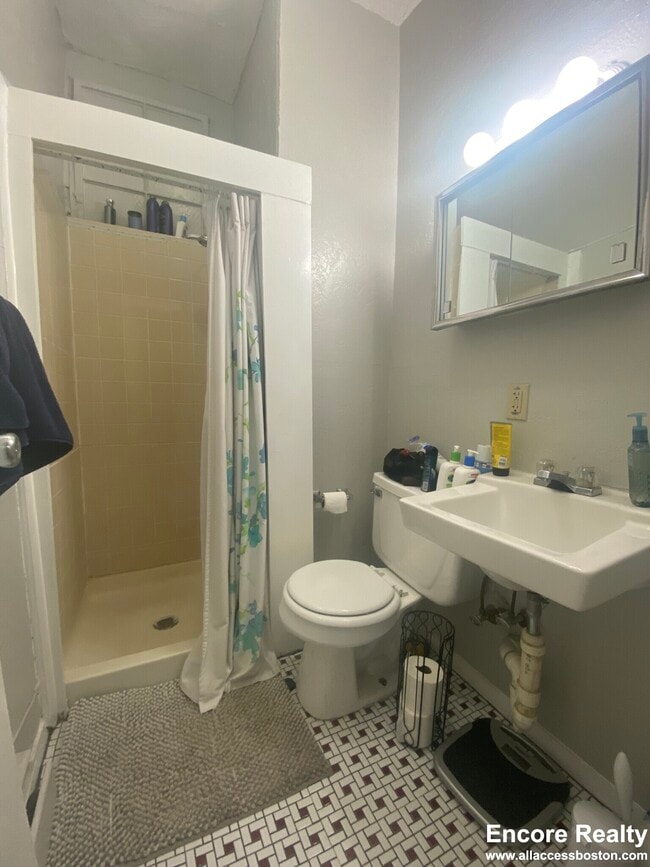 40 Anderson St, Unit 3 in Boston, MA - Building Photo - Building Photo