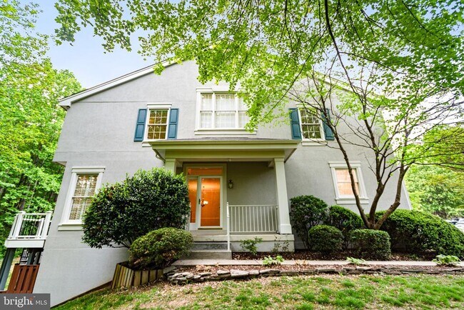 1310 Park Garden Ln in Reston, VA - Building Photo - Building Photo