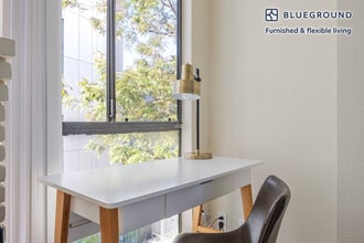 747 Gayley Ave in Los Angeles, CA - Building Photo - Building Photo