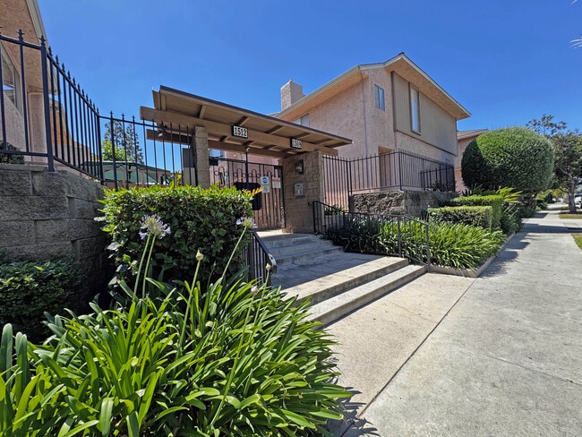 property at 1508 Dixon St