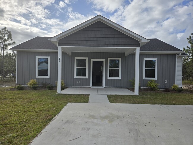 849 Nicklaus Rd in Southport, NC - Building Photo - Building Photo