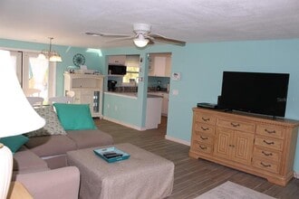658 Roanoke St in Dunedin, FL - Building Photo - Building Photo