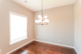 5477 Riverstone Dr in Memphis, TN - Building Photo - Building Photo